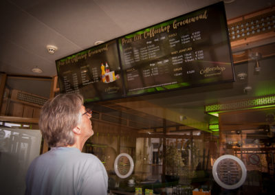 Interactieve menuborden voor Coffeeshop Groenewoud in Leiden.