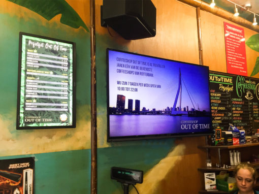 Digital Signage Out of Time